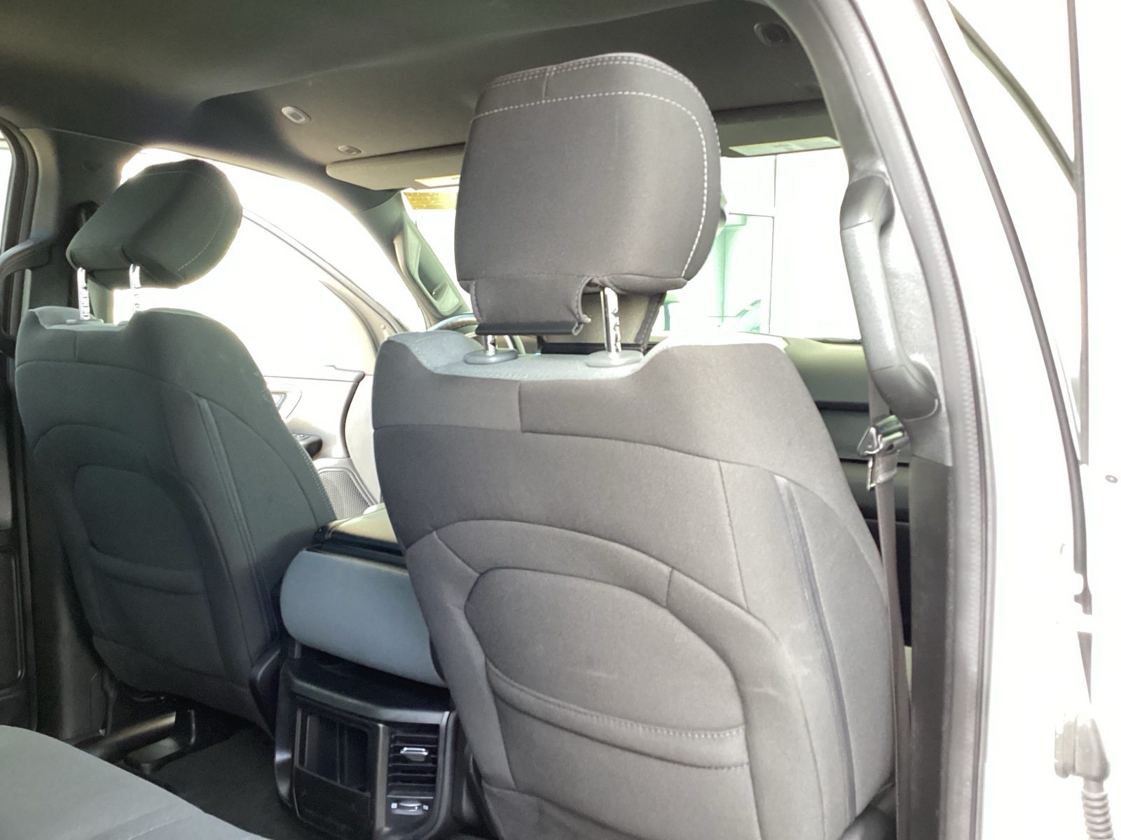 Vehicle image 12 of 33