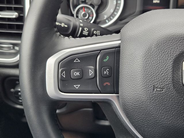 Vehicle image 18 of 34