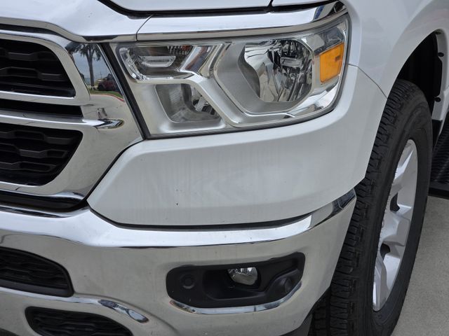 Vehicle image 27 of 34