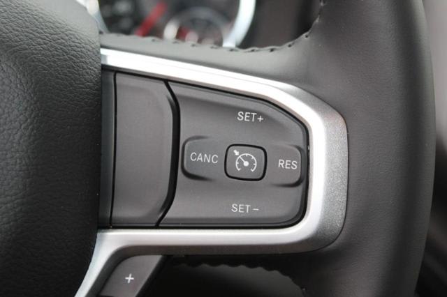 Vehicle image 8 of 23