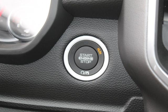 Vehicle image 9 of 23