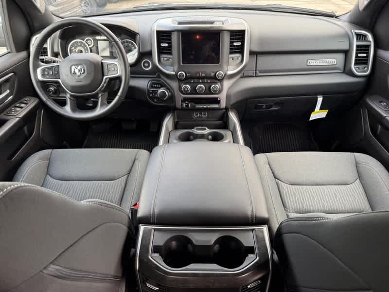 Vehicle image 5 of 24