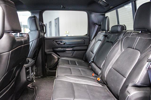 Vehicle image 26 of 60
