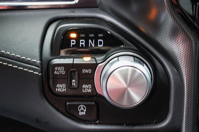 Vehicle image 27 of 60