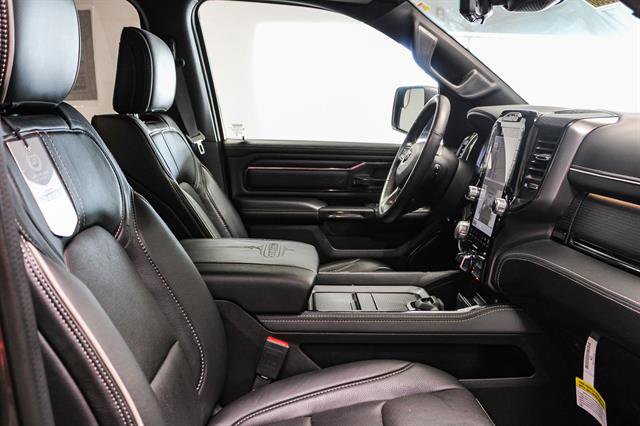 Vehicle image 24 of 60