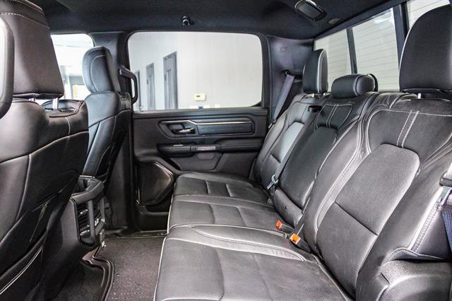 Vehicle image 50 of 60