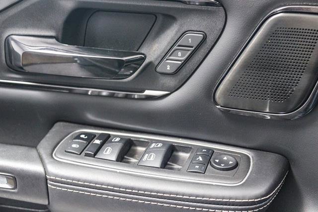 Vehicle image 52 of 60
