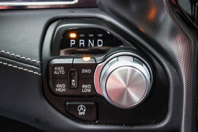 Vehicle image 51 of 60