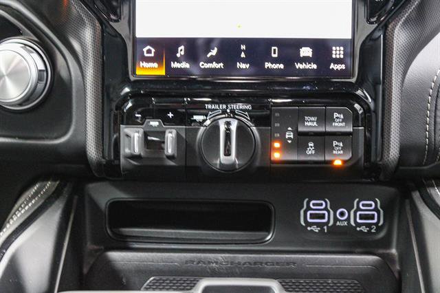 Vehicle image 21 of 60
