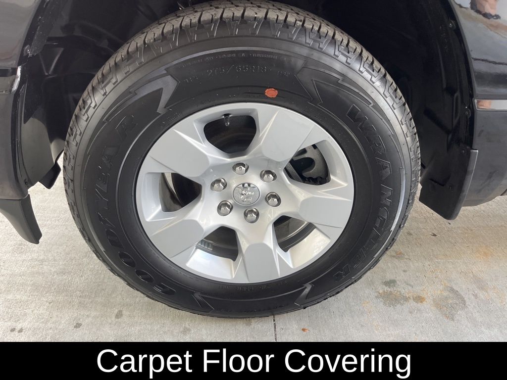 Vehicle image 12 of 34