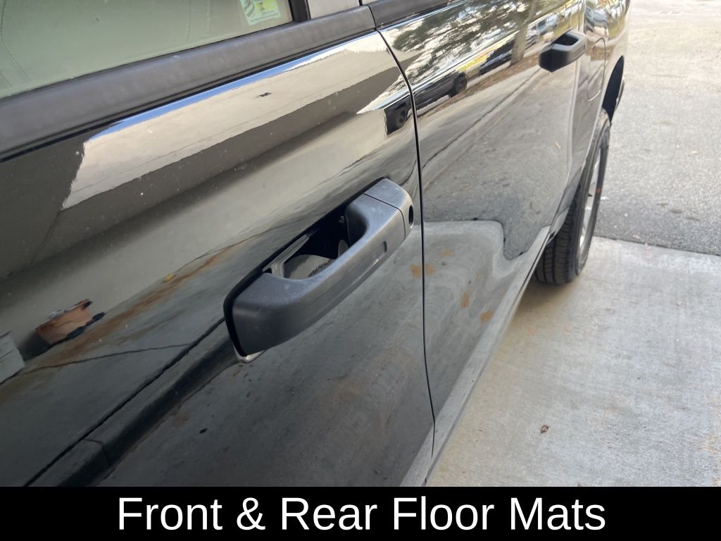 Vehicle image 13 of 34