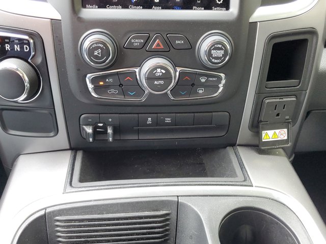 Vehicle image 29 of 31