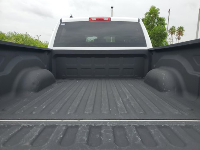 Vehicle image 9 of 31