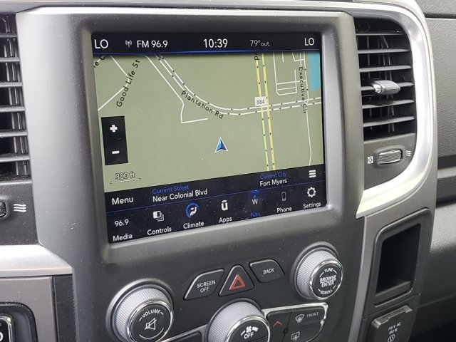 Vehicle image 27 of 31