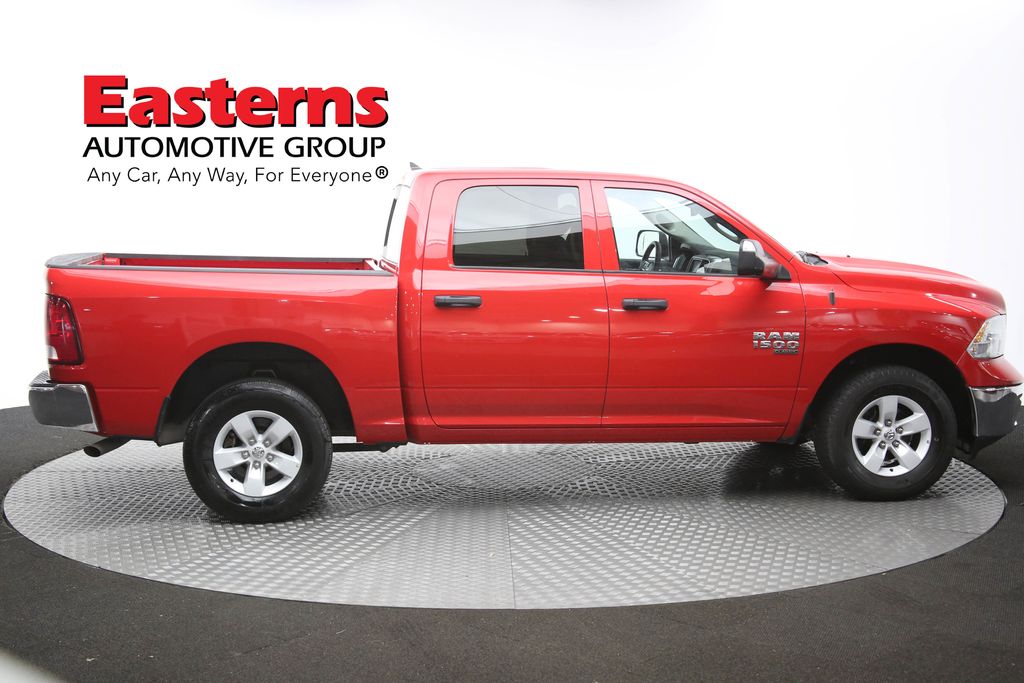Vehicle image 19 of 62