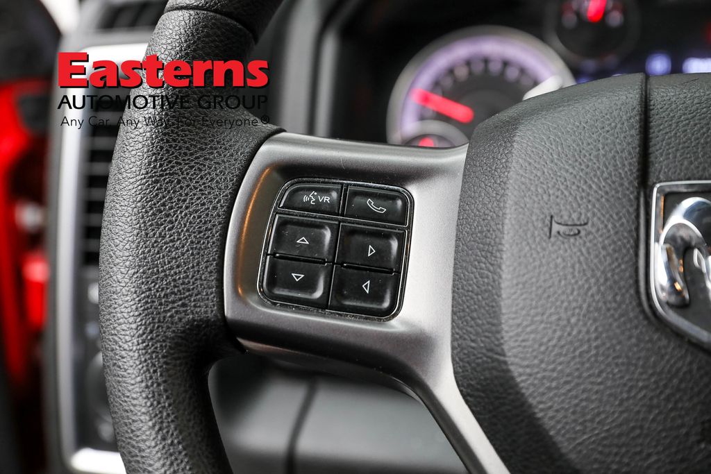 Vehicle image 45 of 62