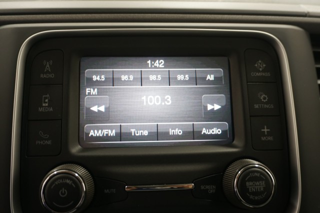 Vehicle image 29 of 33