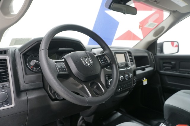 Vehicle image 19 of 33