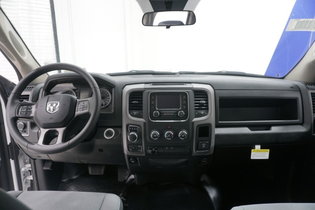 Vehicle image 22 of 33