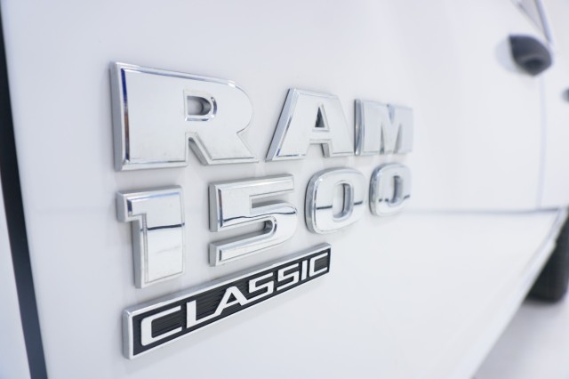 Vehicle image 13 of 33