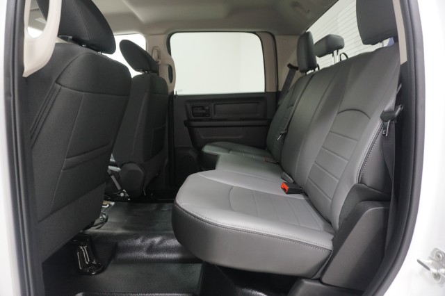 Vehicle image 20 of 33