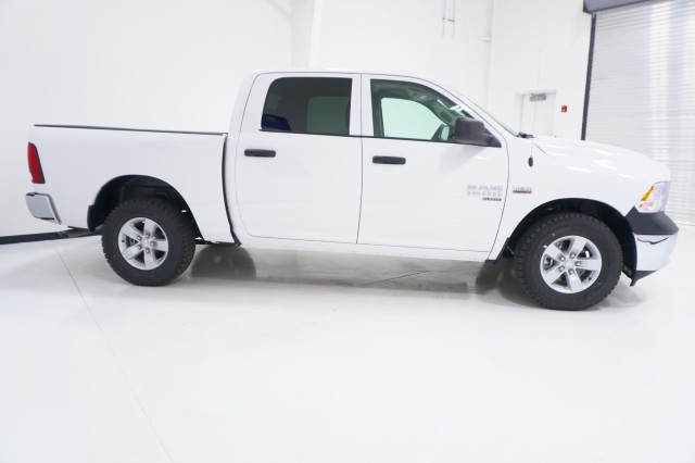Vehicle image 3 of 33