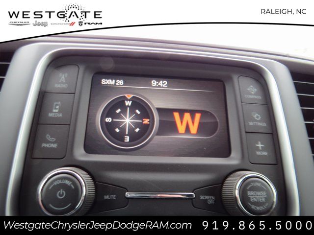 Vehicle image 27 of 30