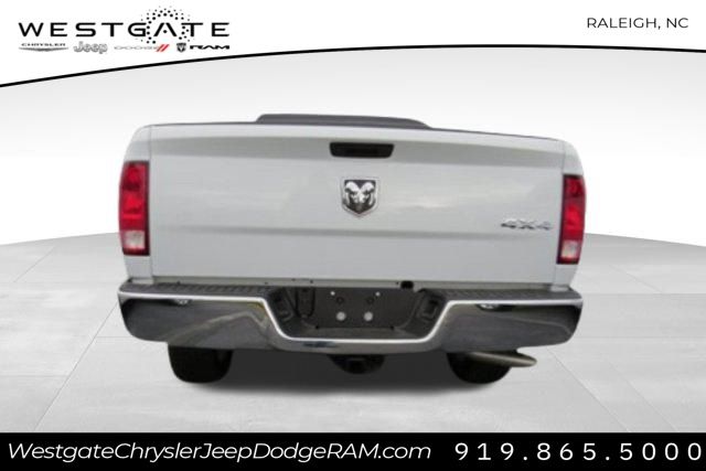 Vehicle image 4 of 30
