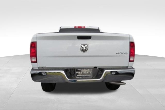 Vehicle image 8 of 31