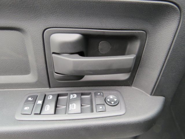 Vehicle image 18 of 31