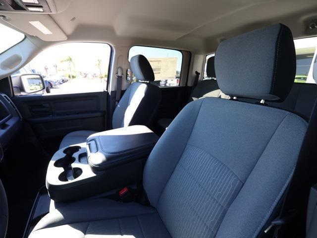 Vehicle image 8 of 28