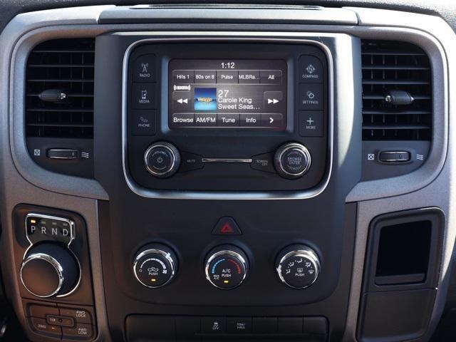 Vehicle image 19 of 28