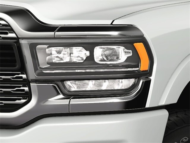 Vehicle image 13 of 24