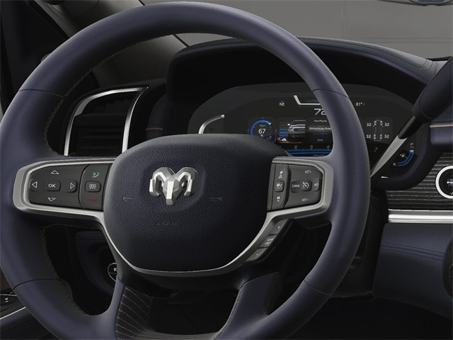 Vehicle image 18 of 24