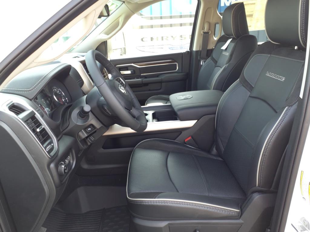 Vehicle image 12 of 33