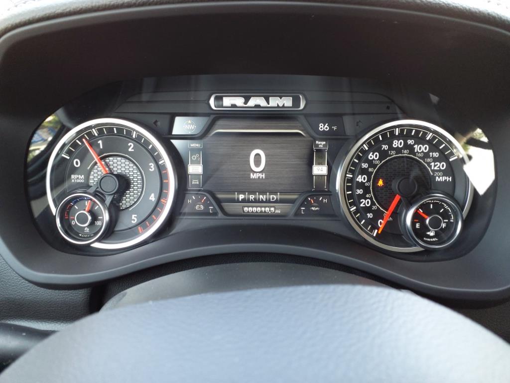 Vehicle image 15 of 33