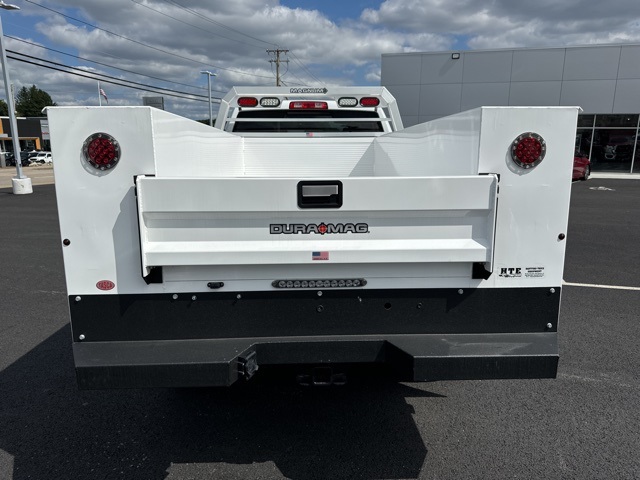 Vehicle image 4 of 19