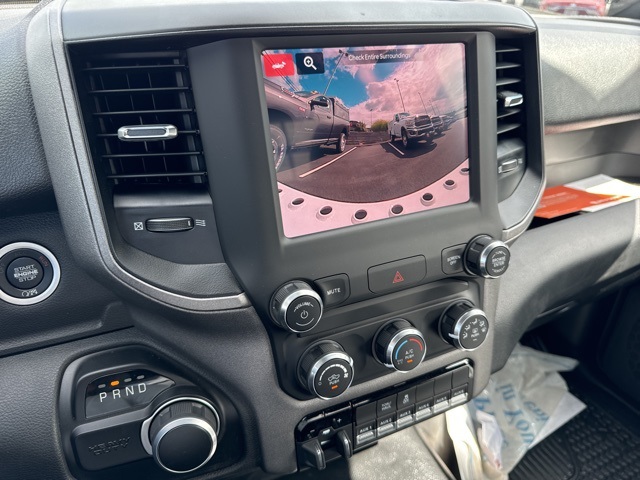 Vehicle image 14 of 20