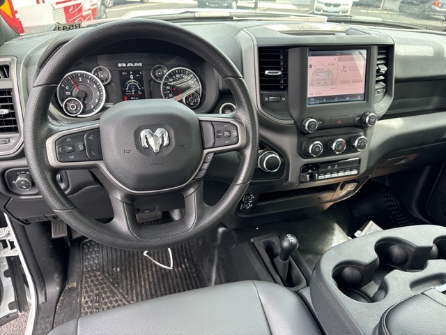 Vehicle image 11 of 20