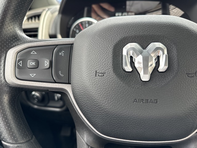 Vehicle image 19 of 20