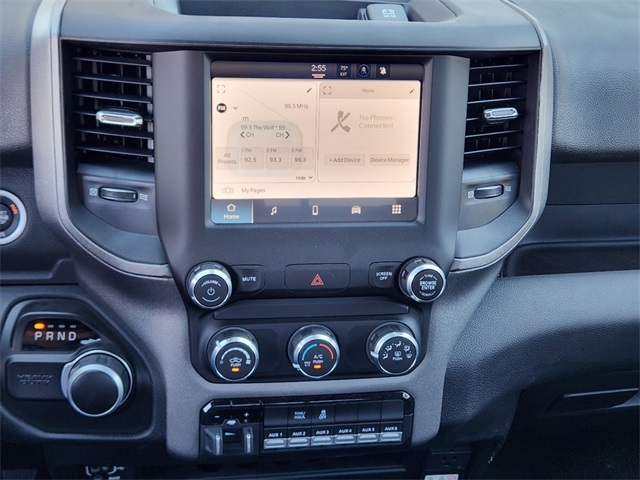 Vehicle image 15 of 25