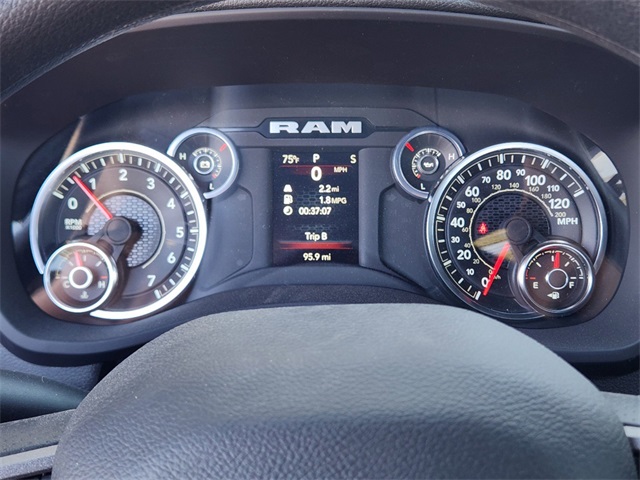 Vehicle image 12 of 25