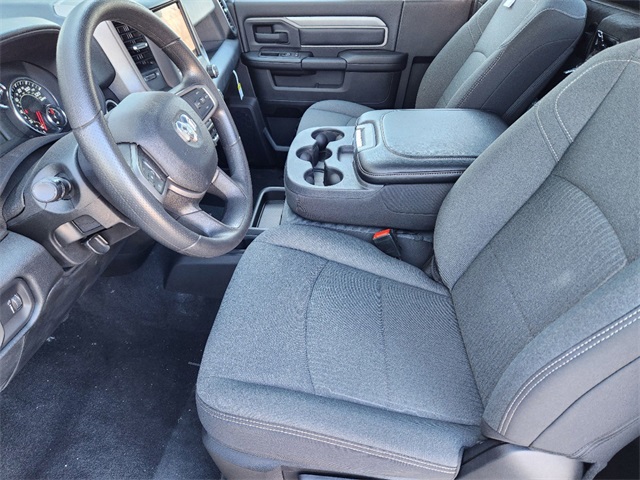 Vehicle image 9 of 25