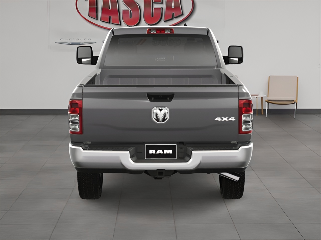 Vehicle image 32 of 34