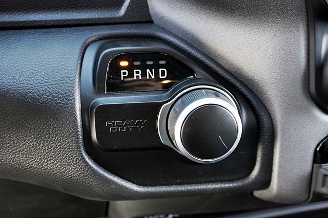 Vehicle image 43 of 48