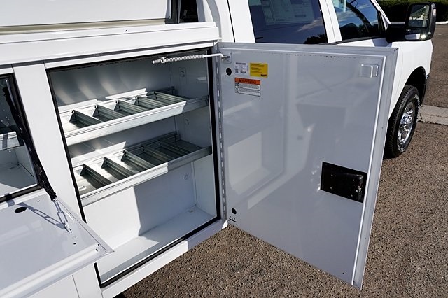 Vehicle image 14 of 48