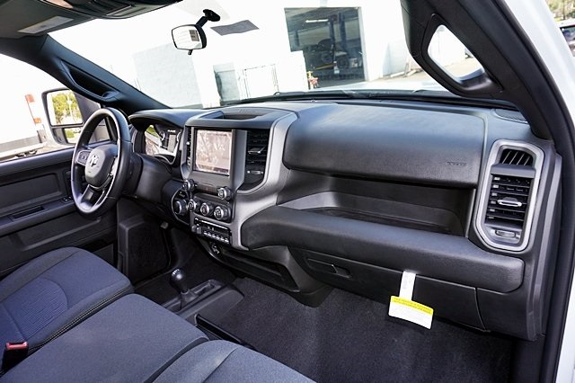 Vehicle image 18 of 48