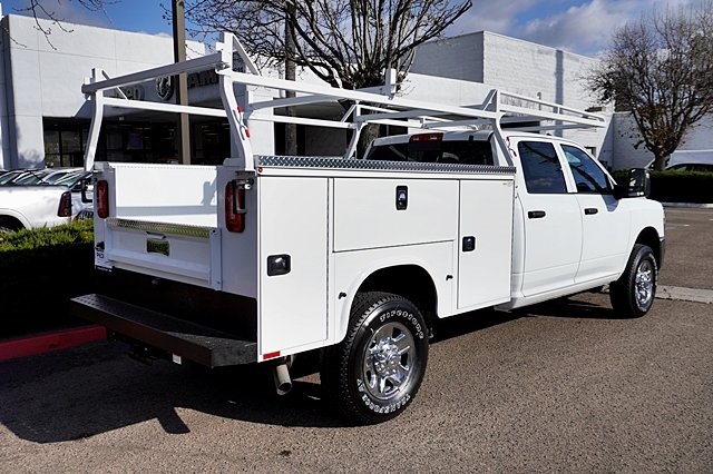 Vehicle image 8 of 48