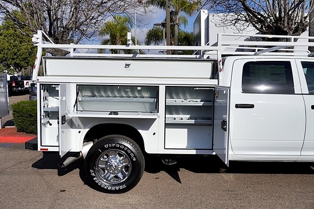 Vehicle image 7 of 48