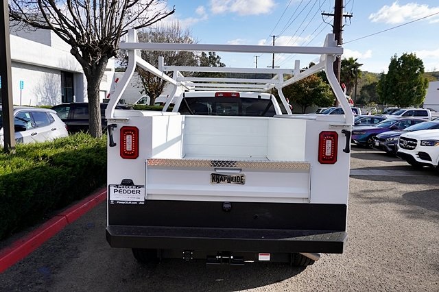 Vehicle image 11 of 48